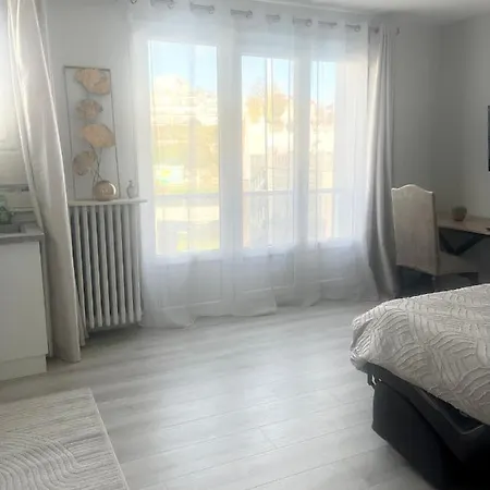 Le Serenityappart Suresnes Extérieur photo